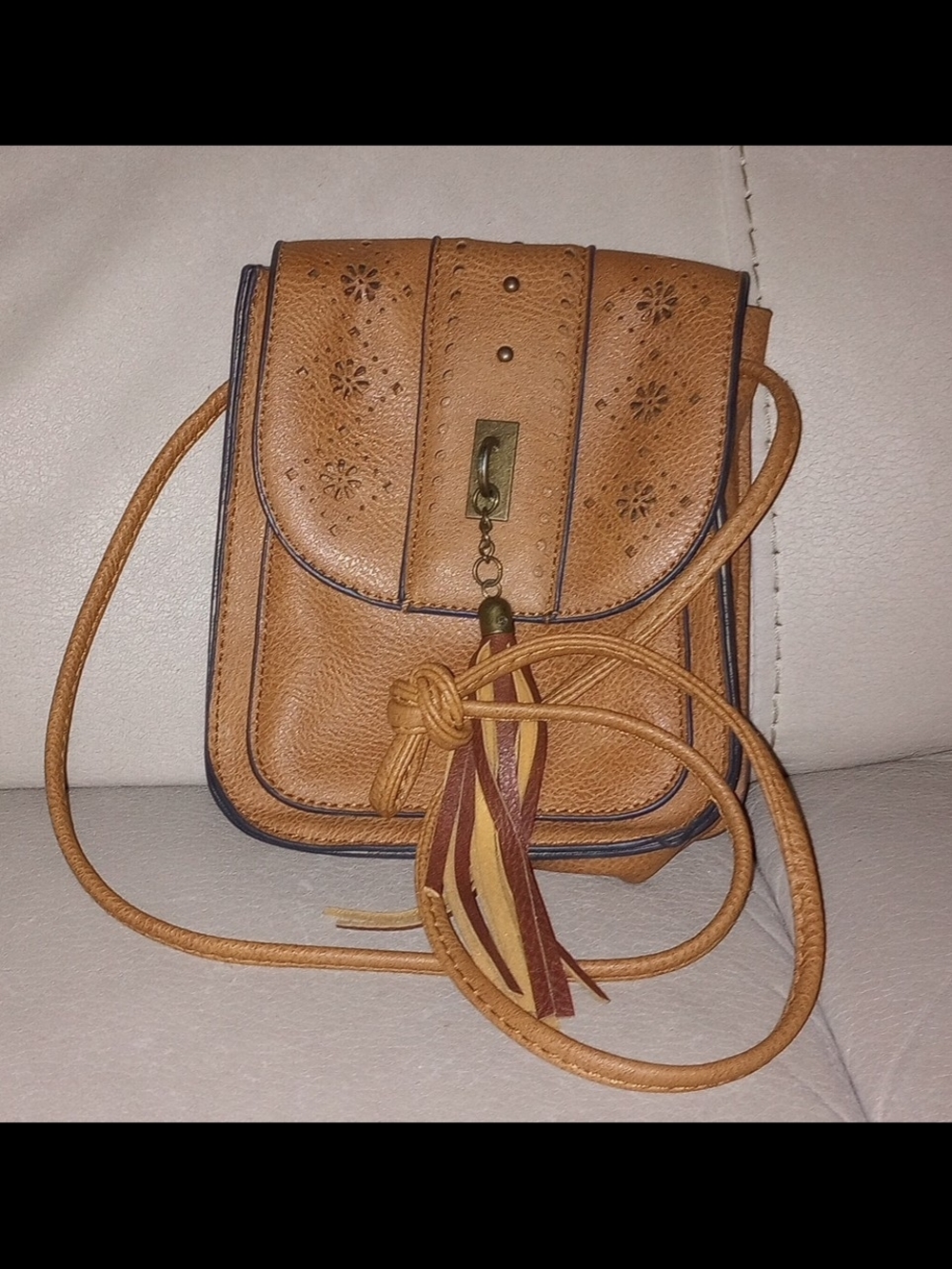 Women’s Crossbody Bag with Paisley Lining